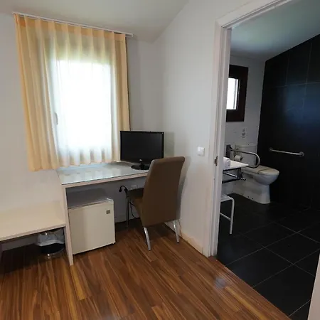 Отель Mas Prades 3*