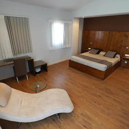 马斯普拉德斯酒店 酒店 代尔特布雷