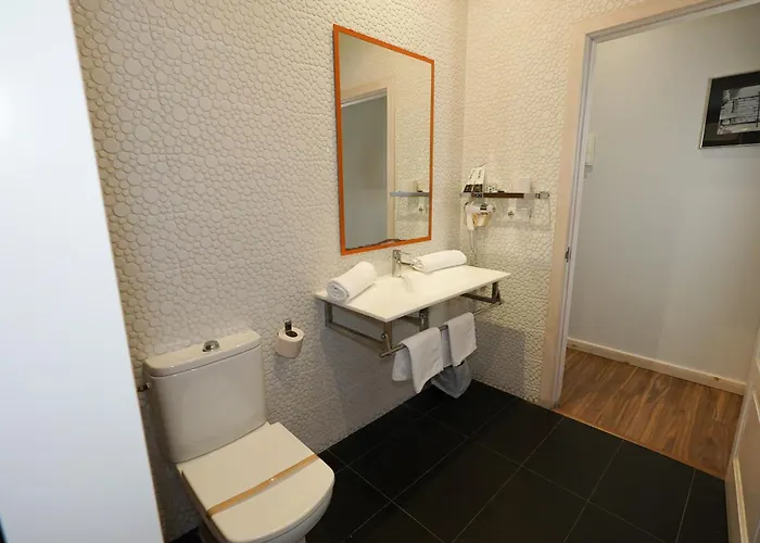 Hotel Mas Prades Otel Deltebre