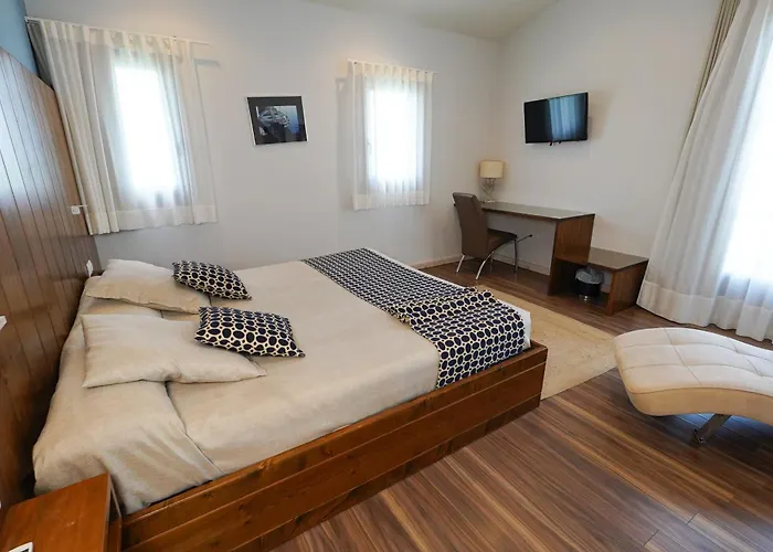 Hotel Mas Prades Otel 3*